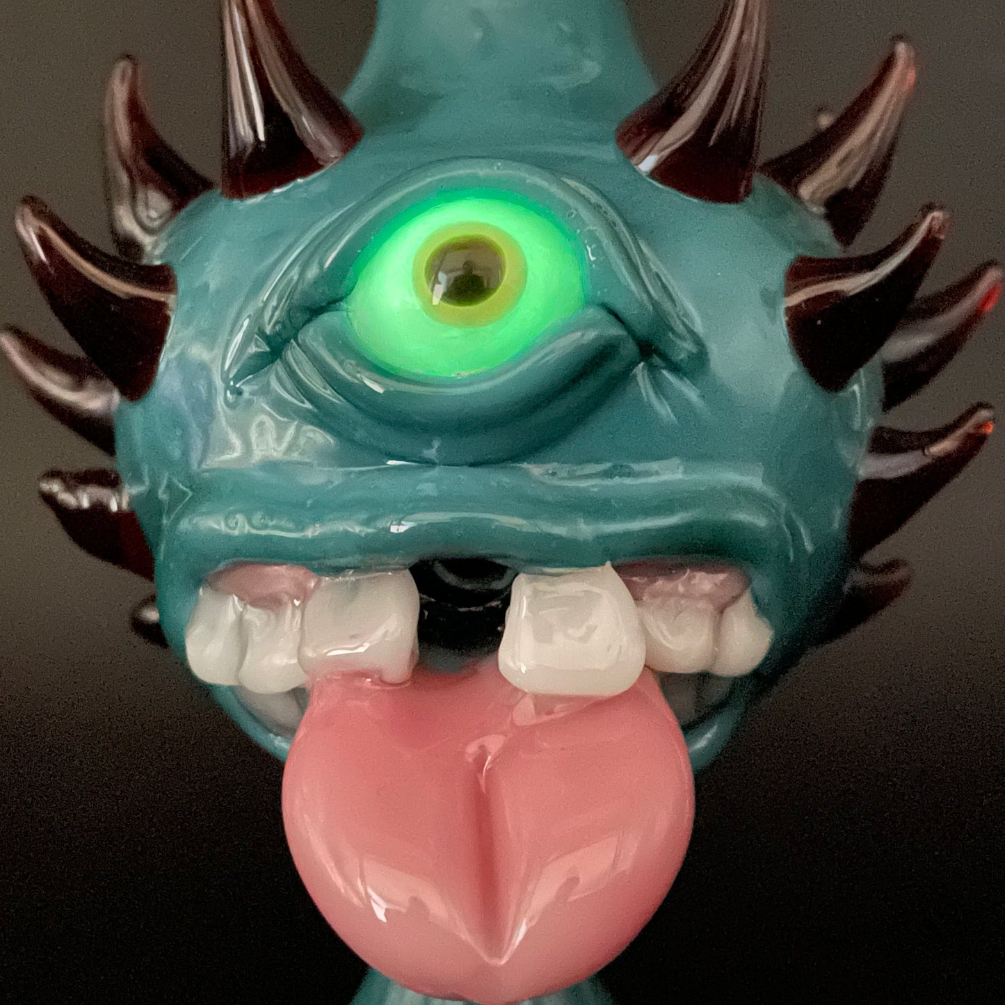 Tongue downdraft incense burner