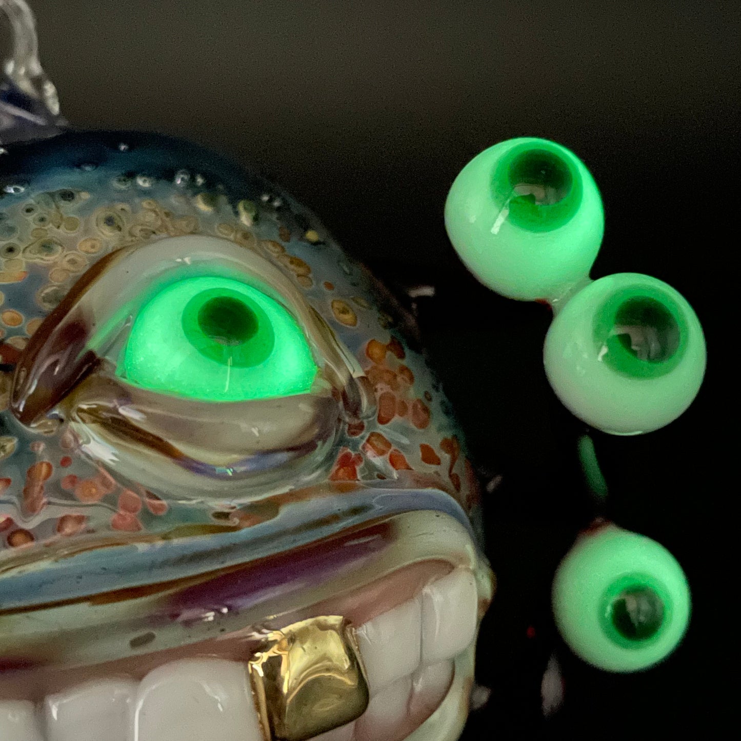 Eye stalk monster ornament