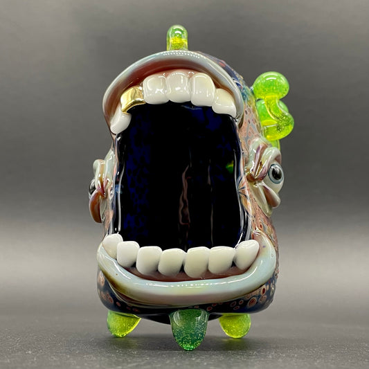 Screaming incense burner