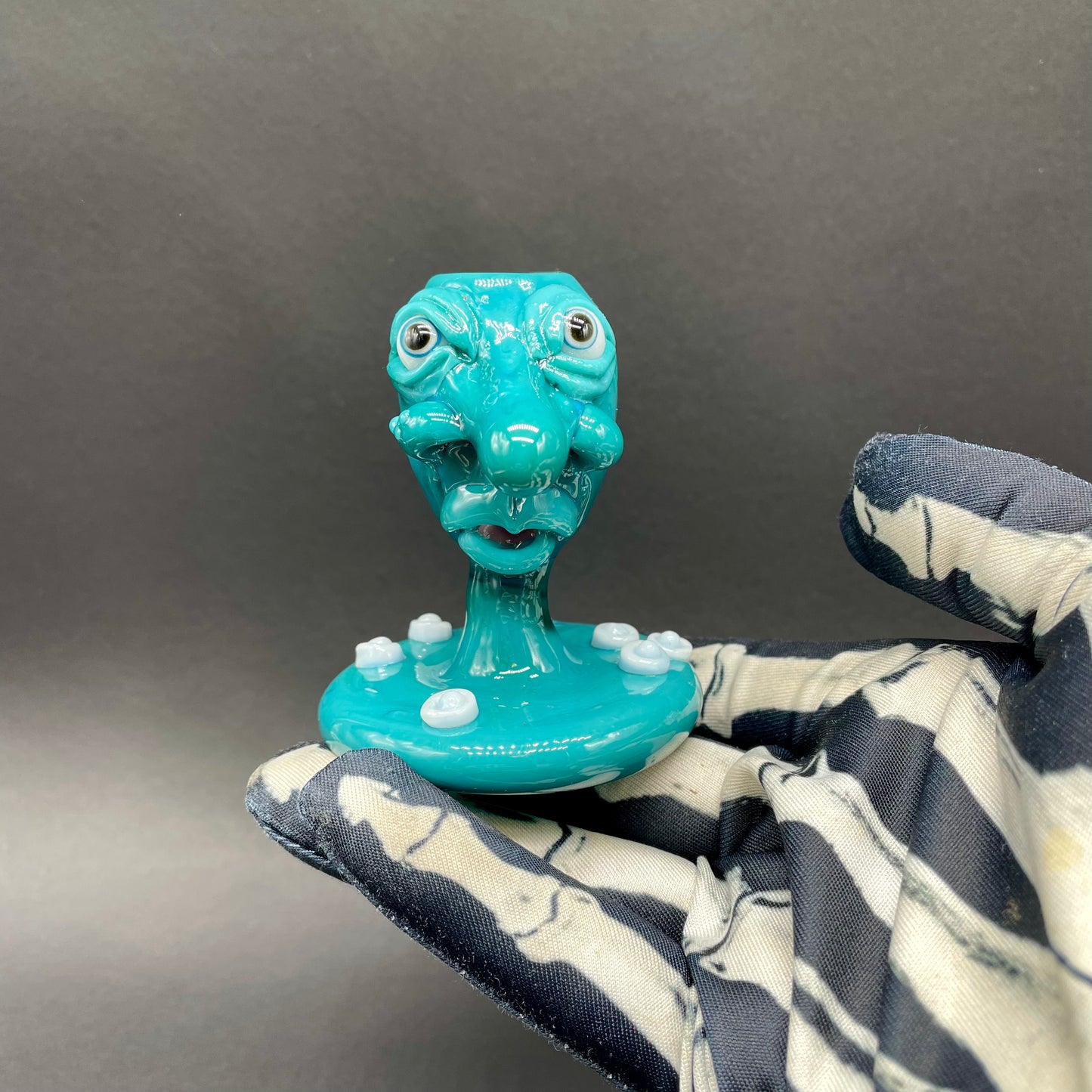 Shnozzle incense burner