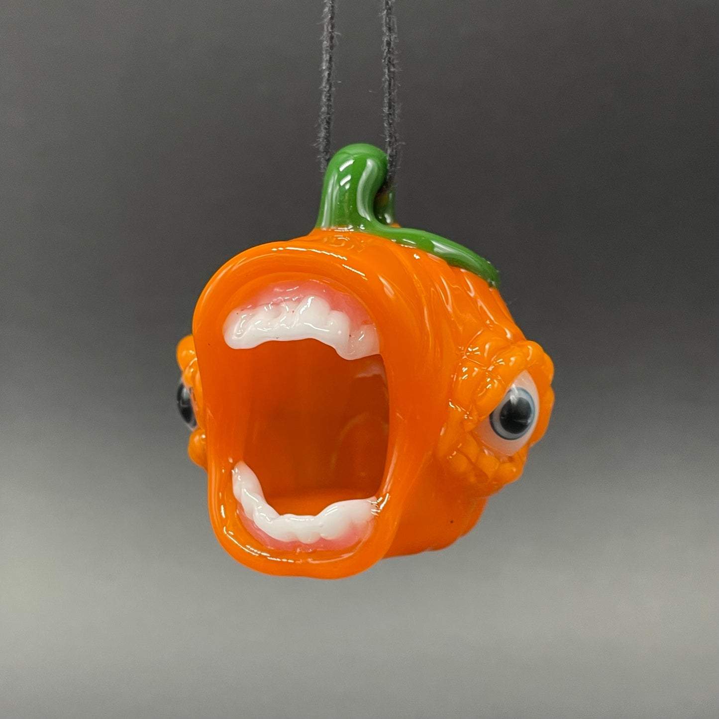 screaming jack-o’-lantern