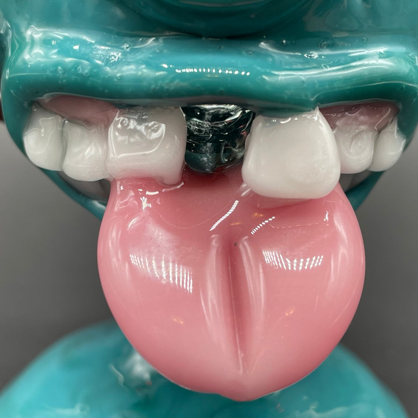 Tongue downdraft incense burner