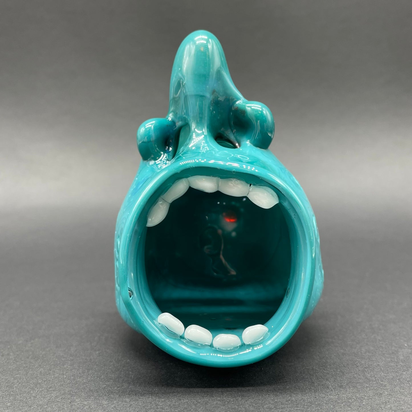 Screaming incense burner