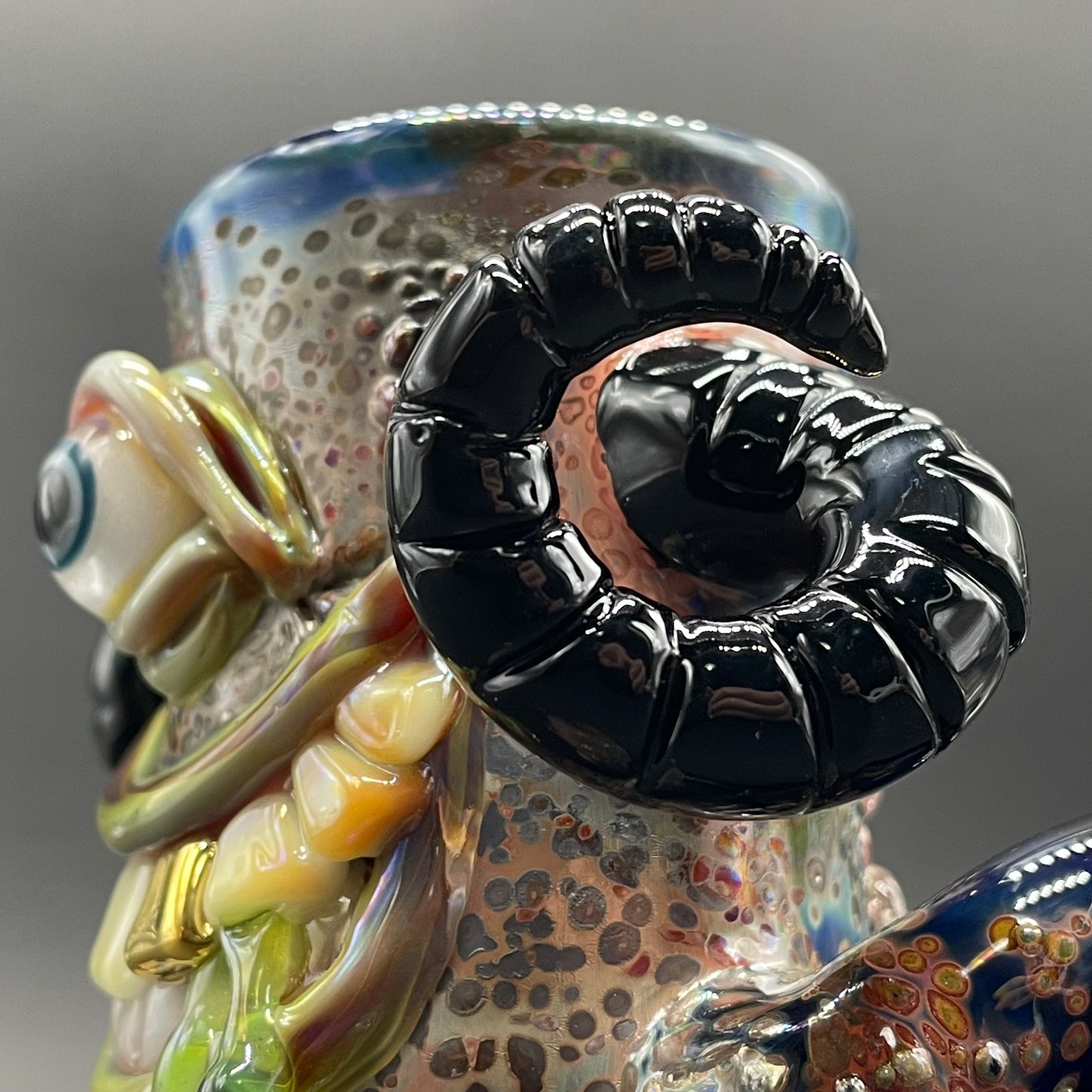 The Bearer of cups