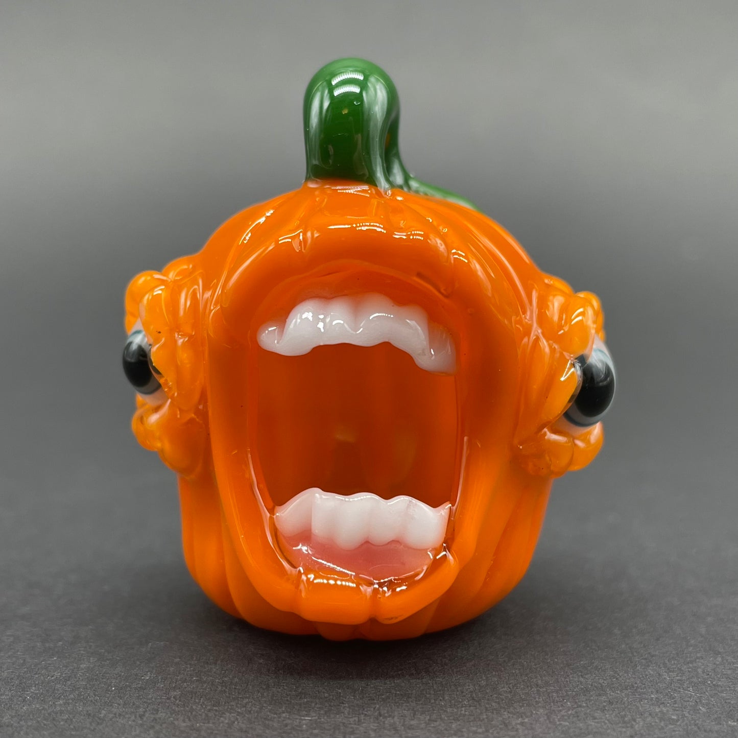 screaming jack-o’-lantern