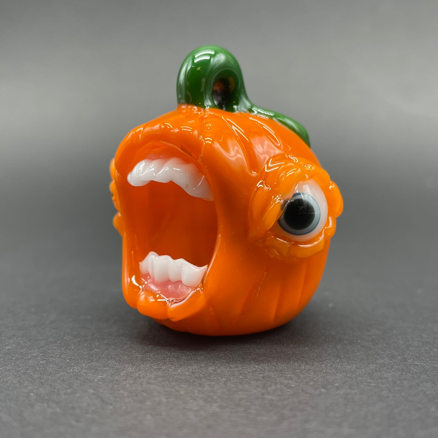 screaming jack-o’-lantern