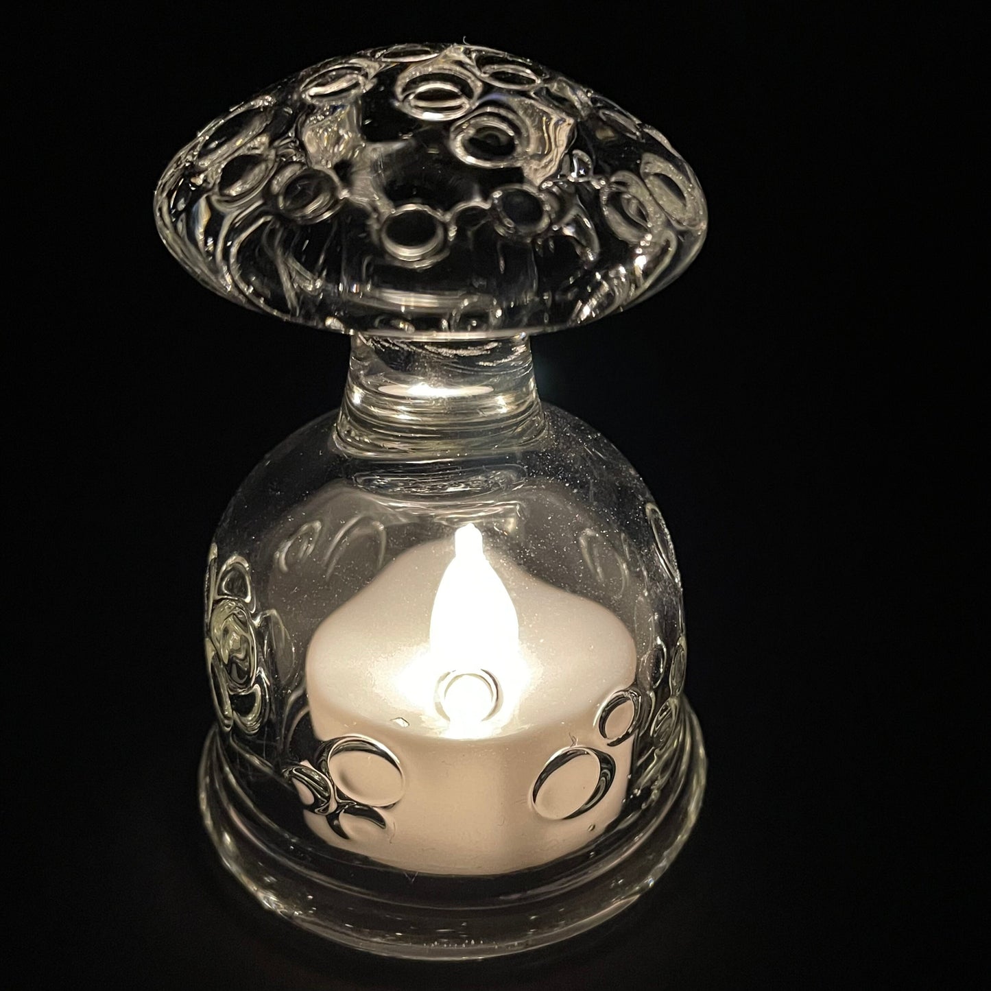 Votive mushroom light