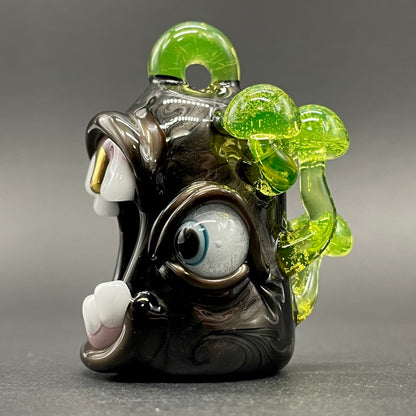 Screaming electrum glass pendant