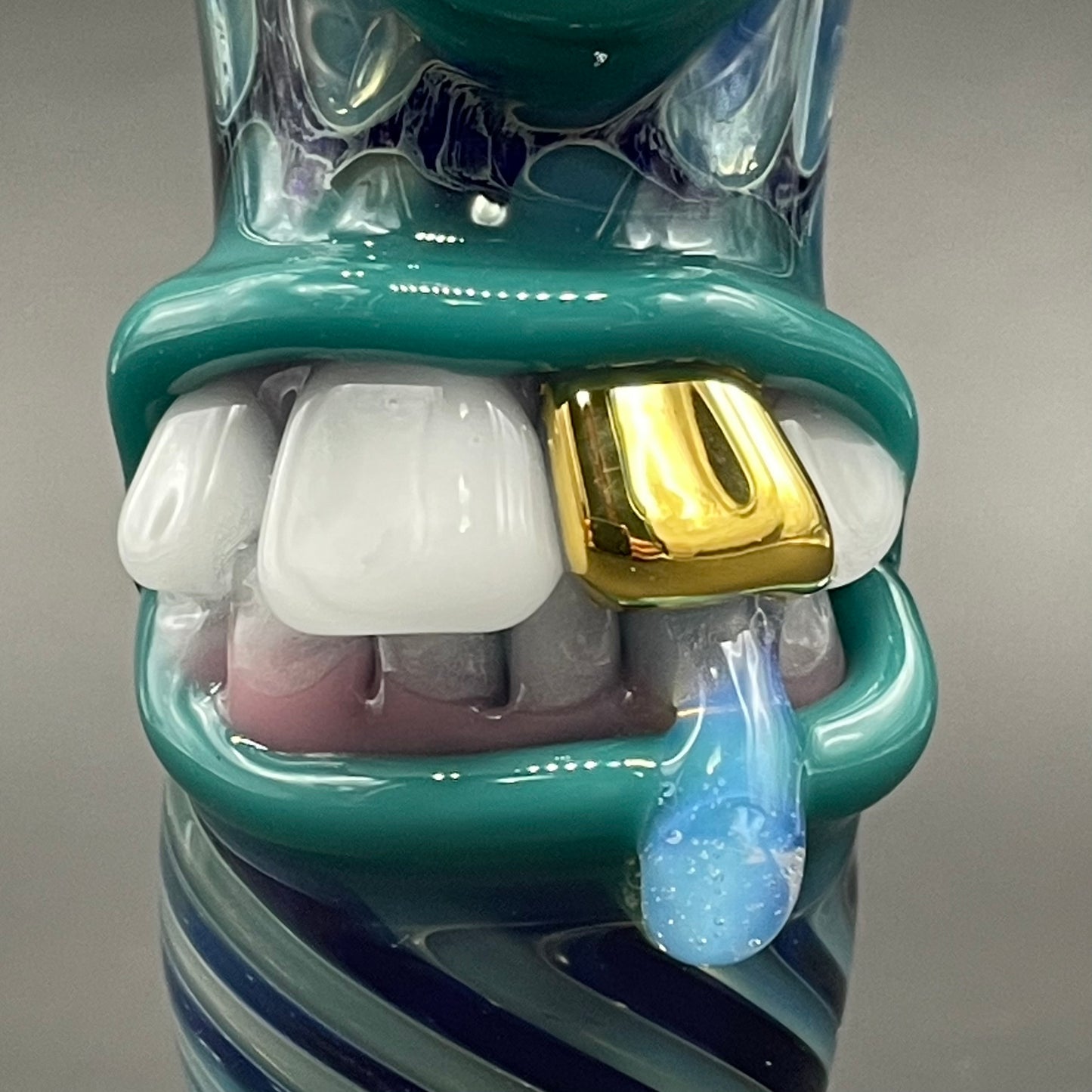 Gold fumed cyclops Chillum
