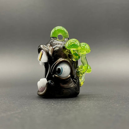 Screaming electrum glass pendant