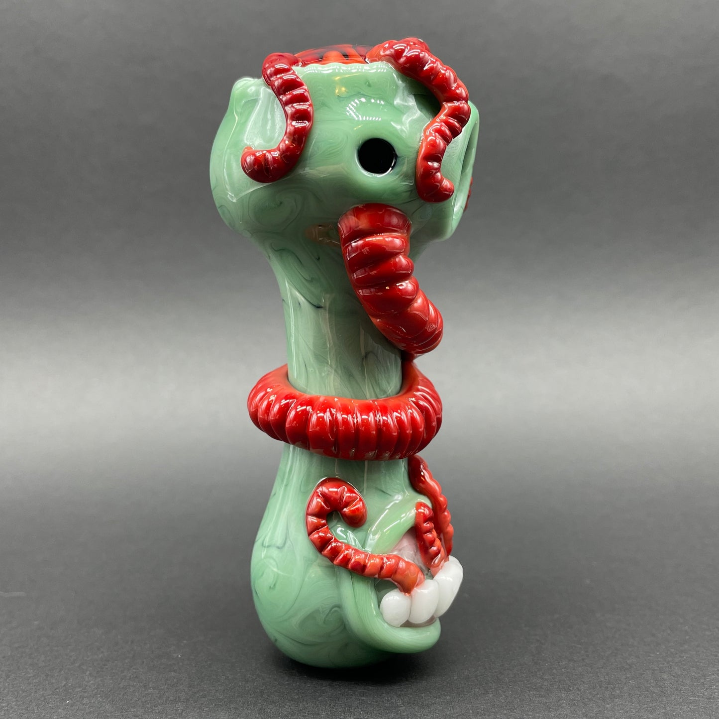 Worm food spoon