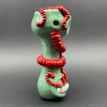 Worm food spoon