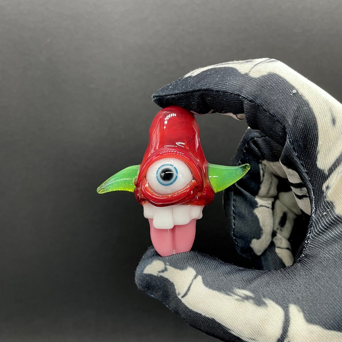 Licky McOneEye glass pendant