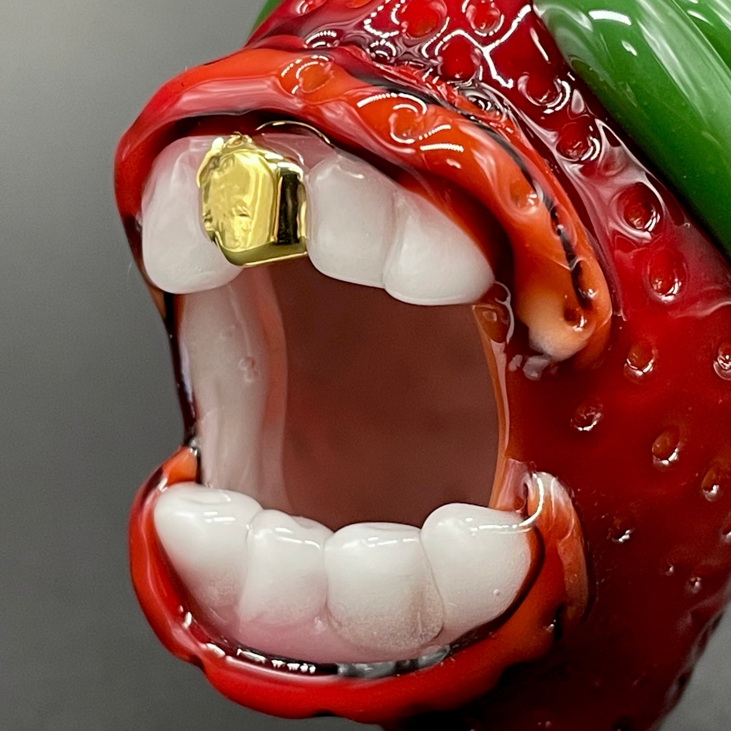 Screaming strawberry glass pendant