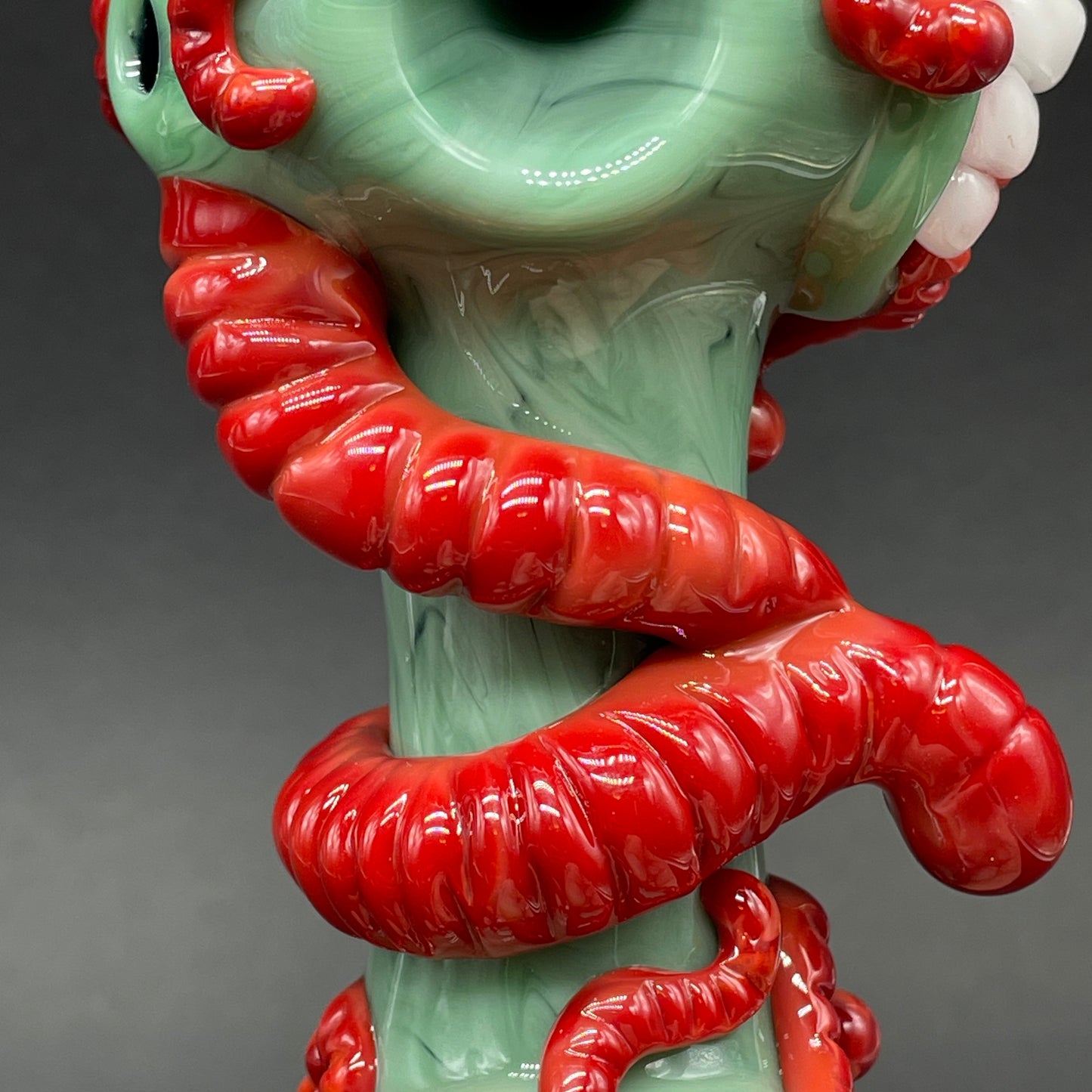 Worm food spoon