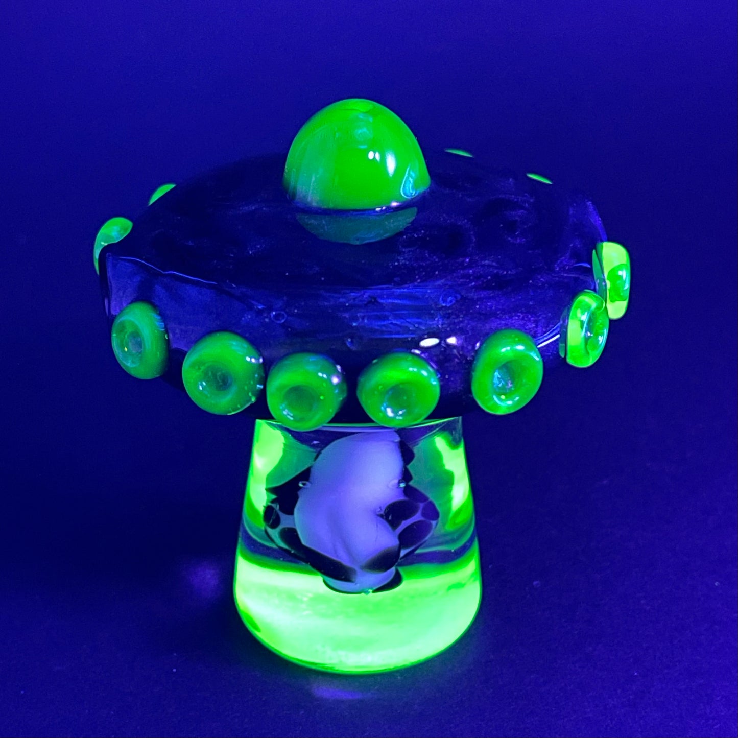 Alien abduction pendant (cow)