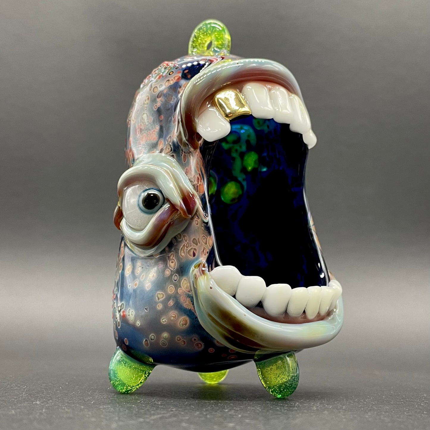 Screaming incense burner