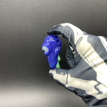 running nose glass pendant