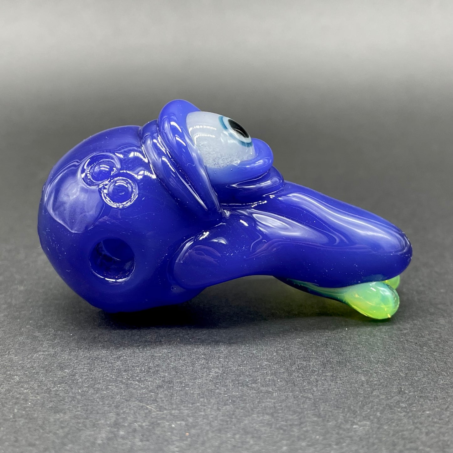 running nose glass pendant