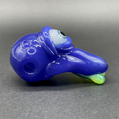 running nose glass pendant