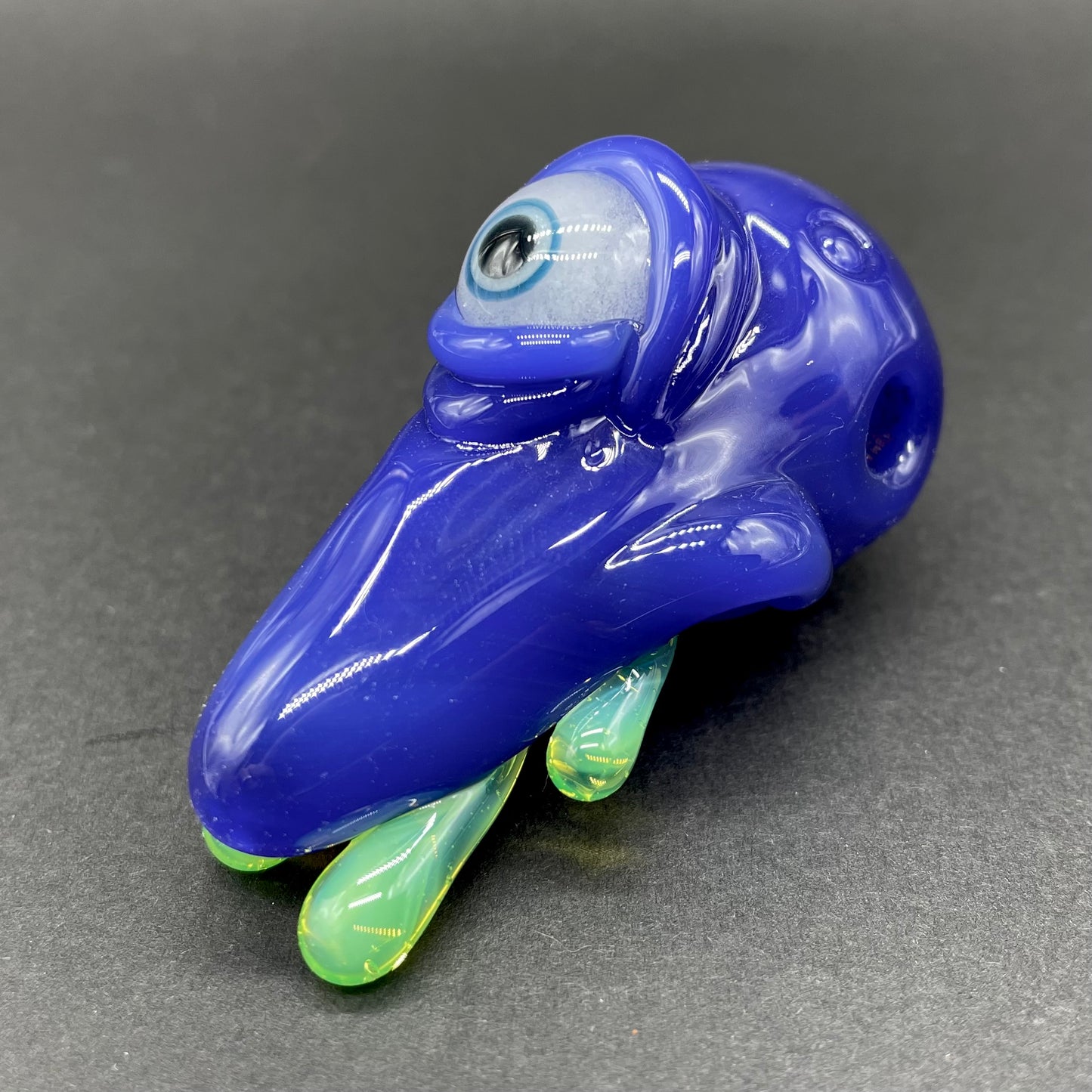 running nose glass pendant
