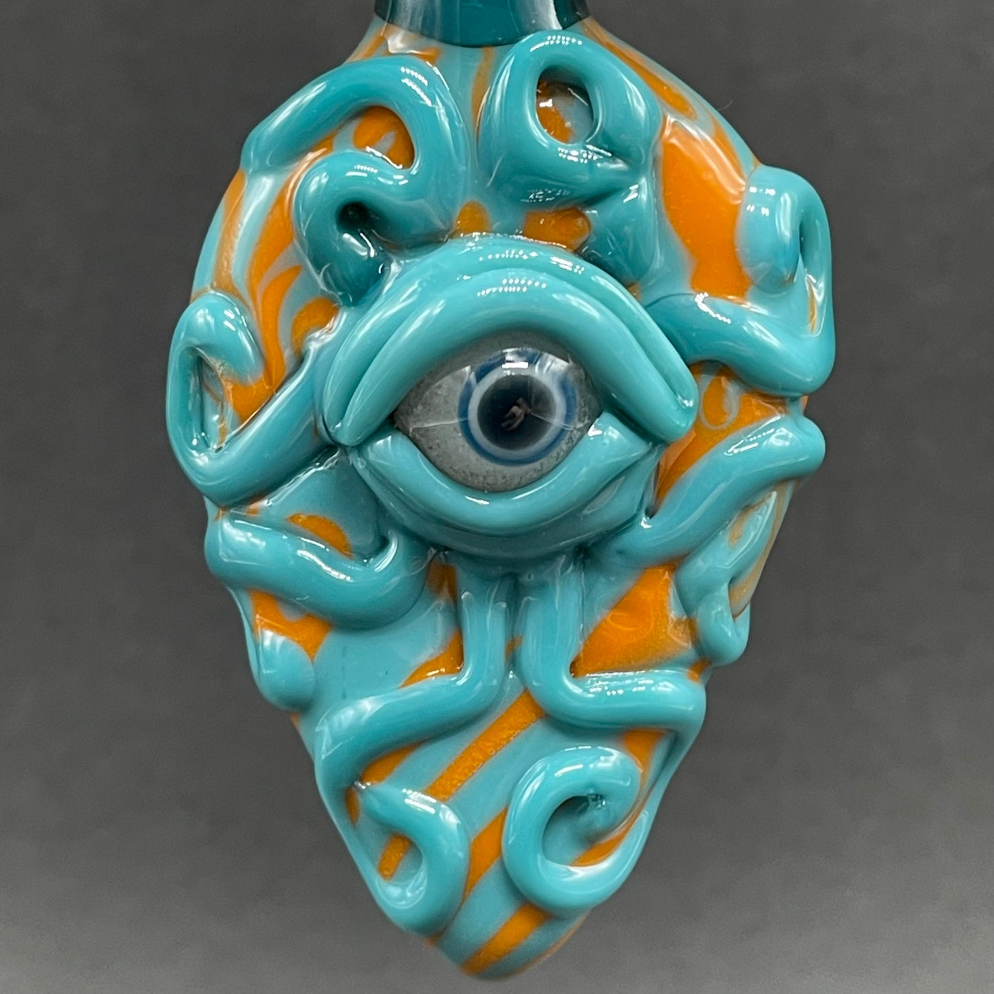Oculus tentacle pendant