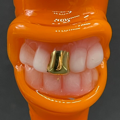 Glass carrot pendant