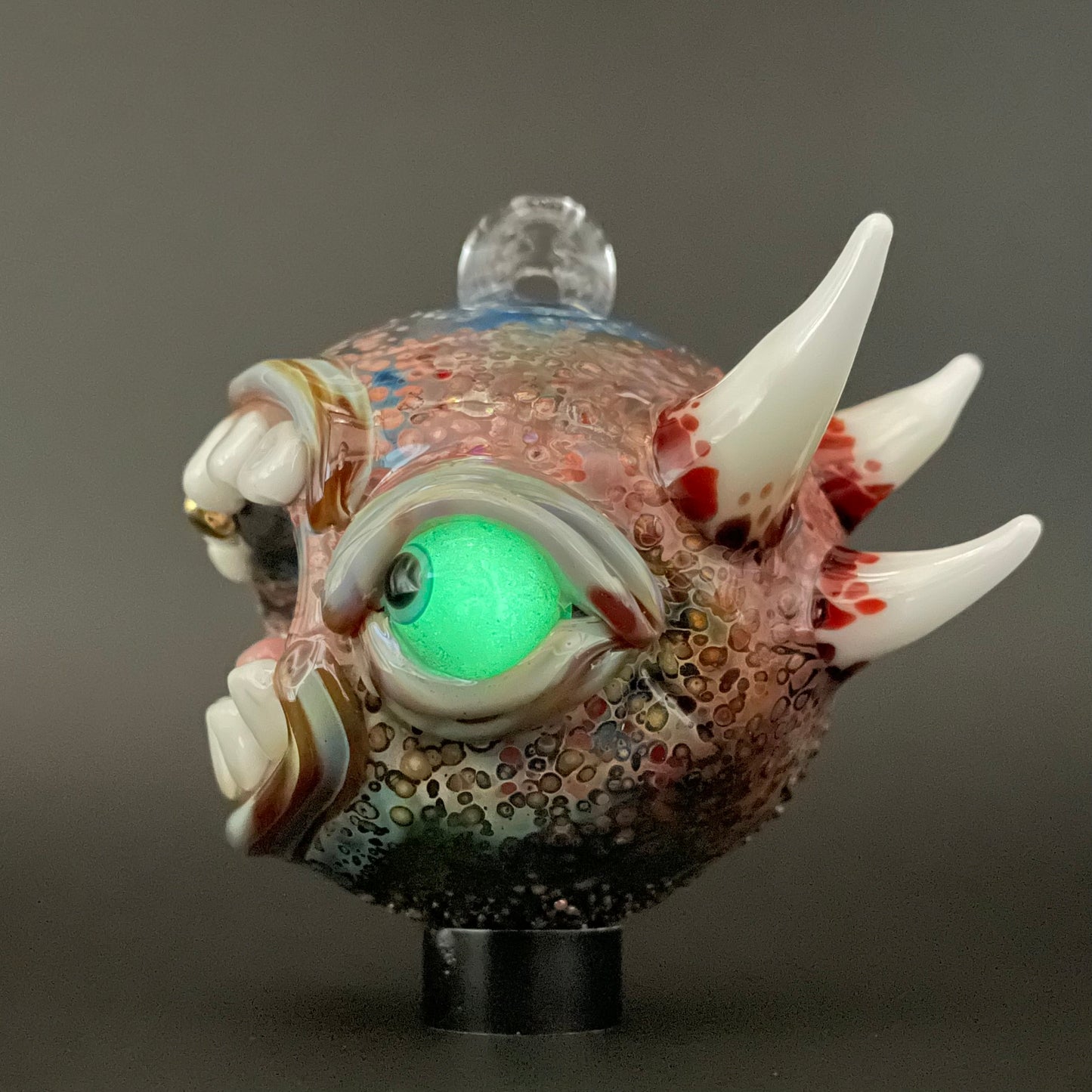 Screaming cyclops ornament