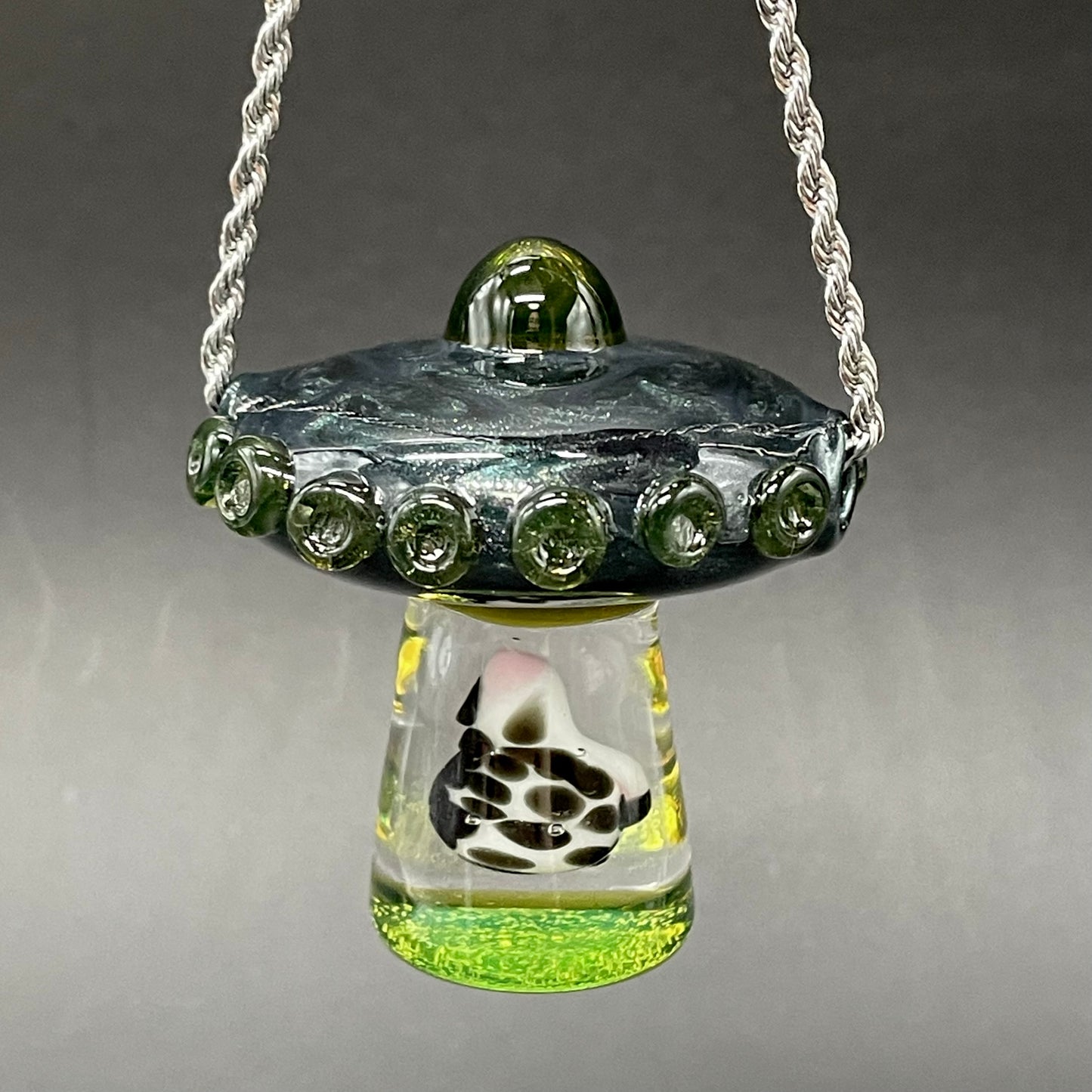 Alien abduction pendant (cow)