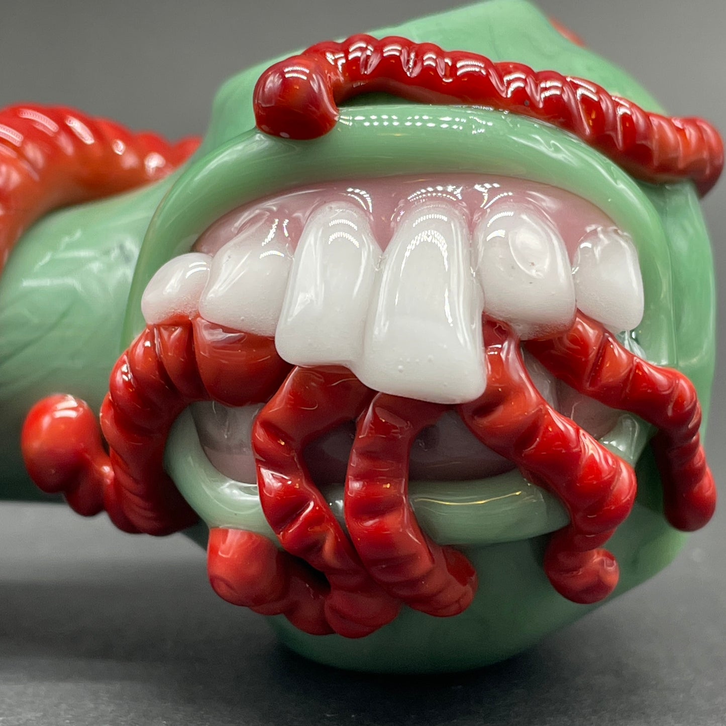Worm food spoon