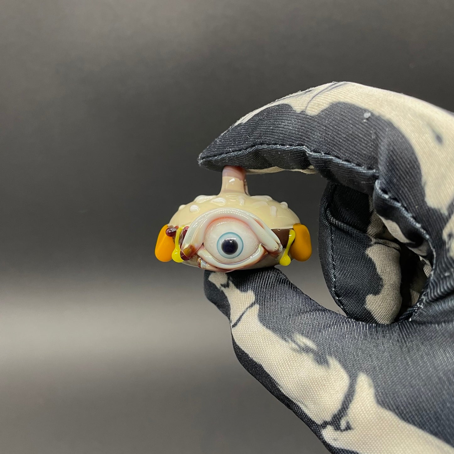 Eye love cheeseburger pendant