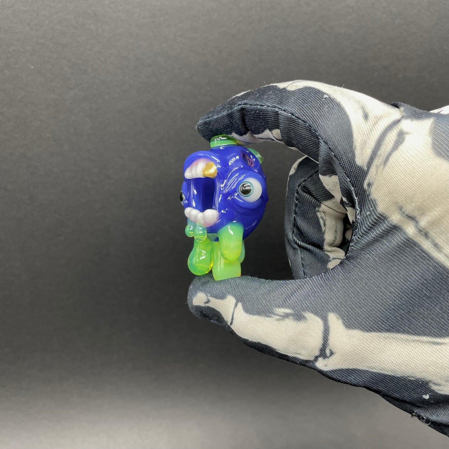 Drippy screamer pendant