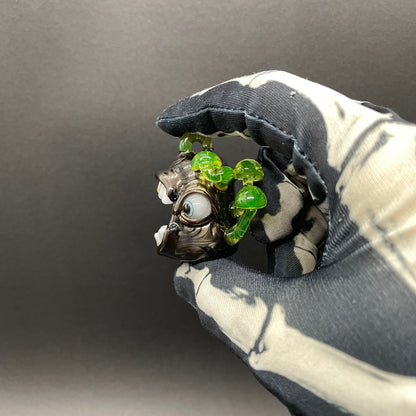 Screaming electrum glass pendant