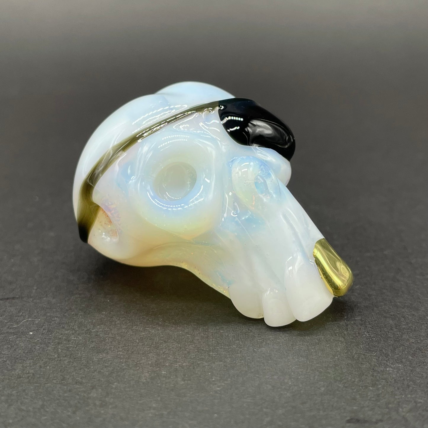 one eyed Willie skull pendant