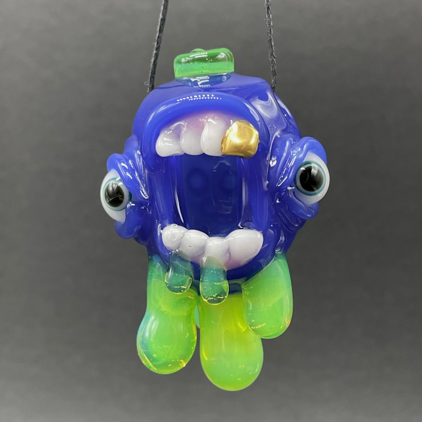 Drippy screamer pendant