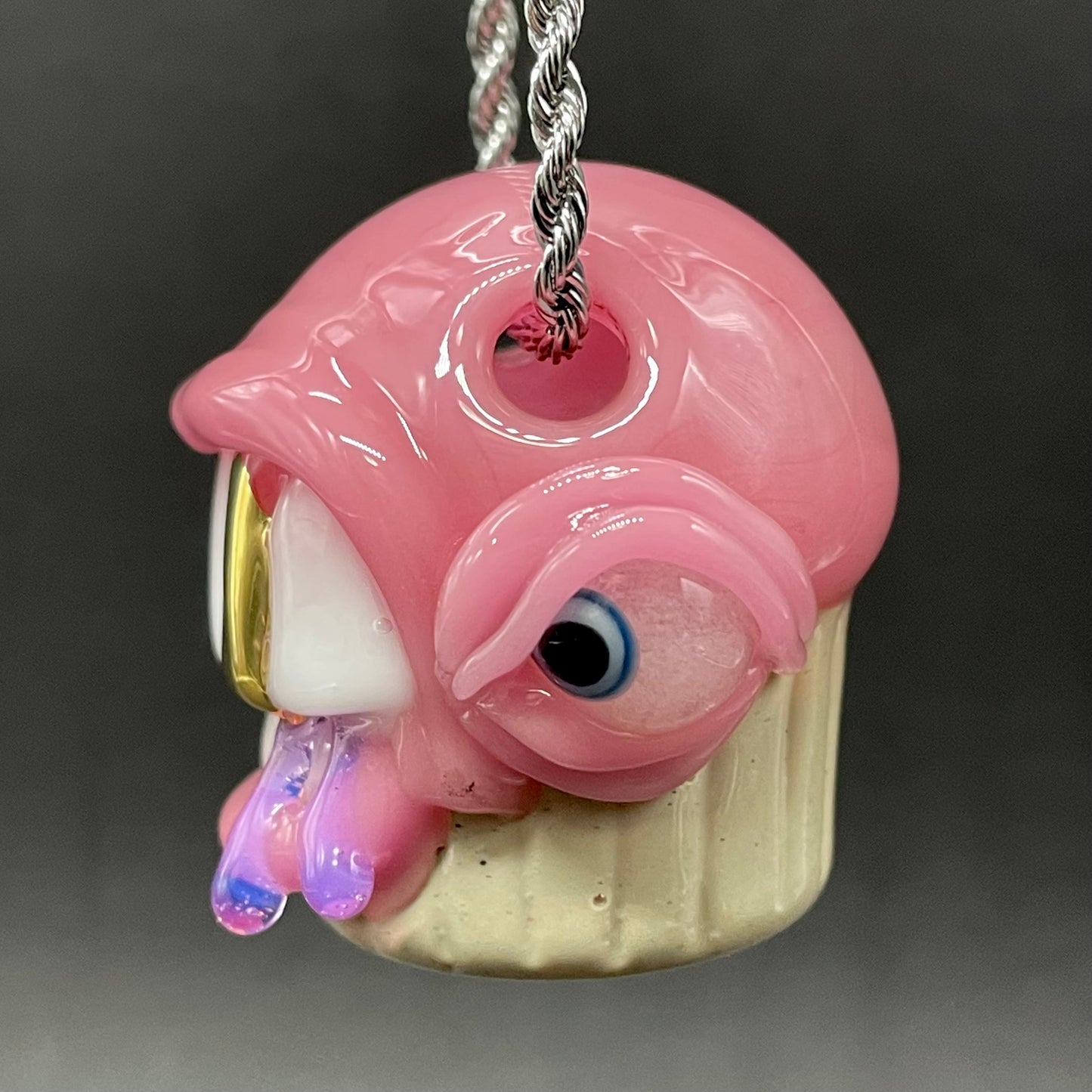 Cupcake pendant