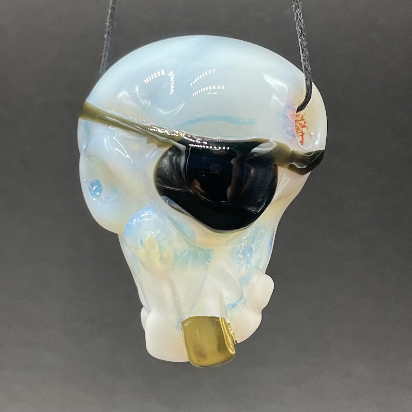 one eyed Willie skull pendant