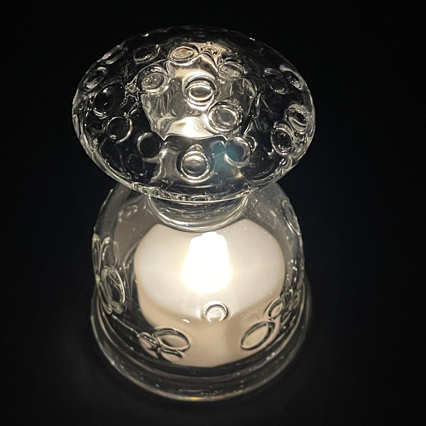 Votive mushroom light