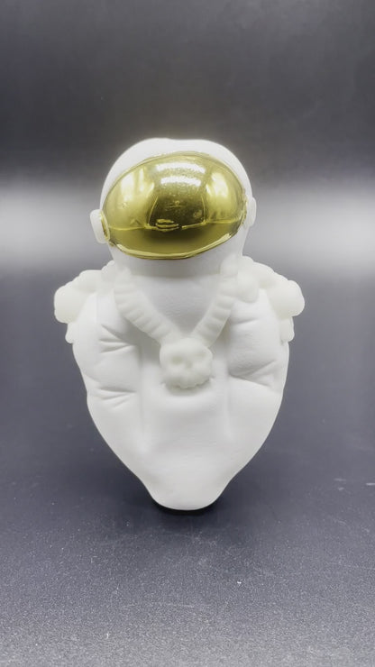 Out of this world hand pipe